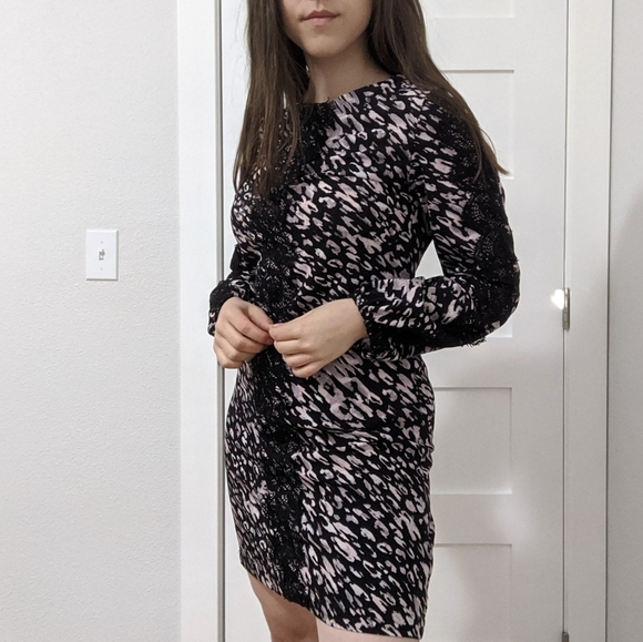 Mini dress - Picture 4 of 4